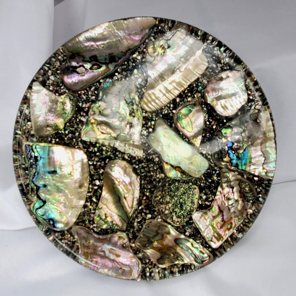 VTG Abalone Shell Round Trivet Black Base 8-Inch Handcrafted Betty's Shells - Picture 13 of 13